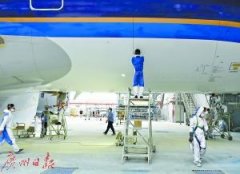 中国首架A380飞机完成体检 “巨无霸”体检不简单
